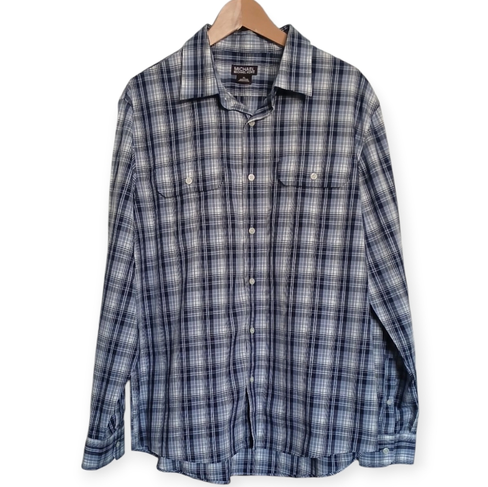 MICHAEL KORS MEN'S BLUE WHITE PLAID SLEEVE BUTTON DOWN SHIRT. SIZE XL.